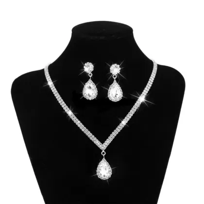 Necklace & Pendants
